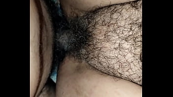 Esposa recibe su porsion de leche