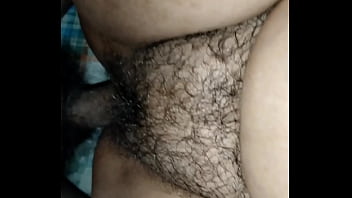 Esposa recibe su porsion de leche