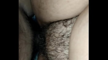 Esposa recibe su porsion de leche