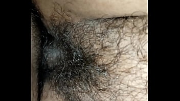 Esposa recibe su porsion de leche Esposa recibe su porsion de leche