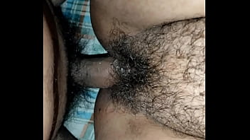 Esposa recibe su porsion de leche