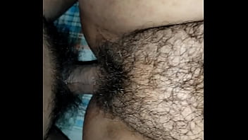 Esposa recibe su porsion de leche