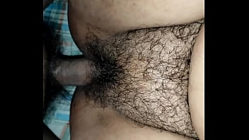 Esposa recibe su porsion de leche