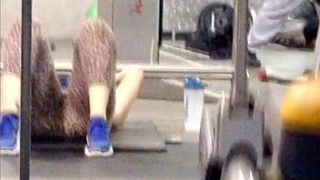 Thick white bubble butt fat ass best gym candid