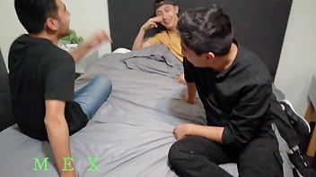 Skap Luis Ald Y Damian Se Lamen Los Pies thumbnail