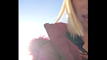 Hello la team une baise matinale j'adore mais à ma grande surprise c'est