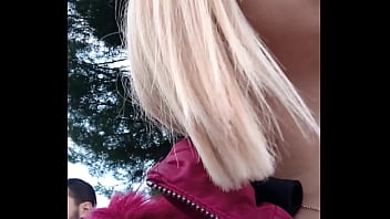 Hello la team une baise matinale j'adore mais à ma grande surprise c'est