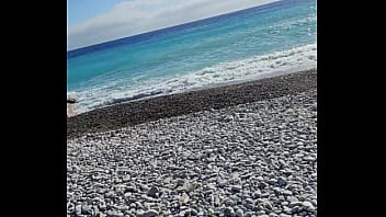 Hello la team une baise matinale j'adore mais à ma grande surprise c'est