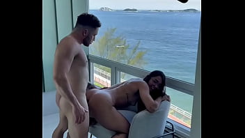 Fudendo a mulher do meu amigo