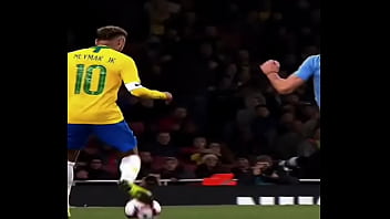 Neymar gozando gostoso na cara do messi