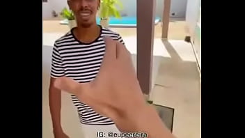 Negão comendo cuzinho