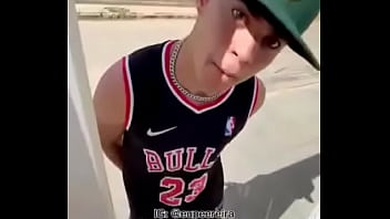 Negão comendo cuzinho