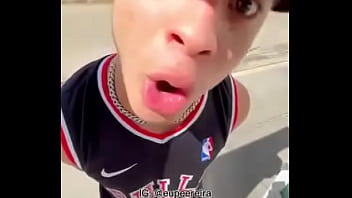 Negão comendo cuzinho