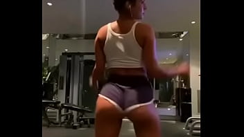 Sommer ray ass shaking anal