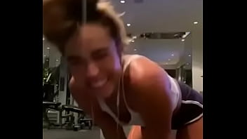 Sommer ray ass shaking anal