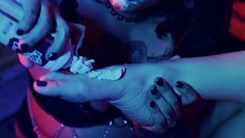 Messy feet fucking barbies