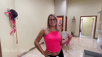 A piranha só tava precisando de um motivo pra trair o marido e me dar a bucetinha