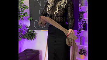 Nylon club sexy milf in coffee color stockings