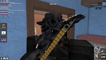 Dans les toilettes en plus