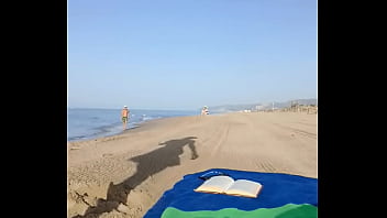 Vamos a tomar el sol ¿me aplicas bloqueador ️ #playa #verano #miercoles #toples #bikini #