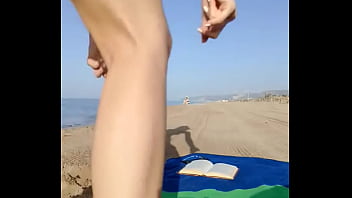 Vamos a tomar el sol ¿me aplicas bloqueador ️ #playa #verano #miercoles #toples #bikini #