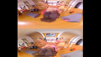 Sporty solo gym pussy penetration