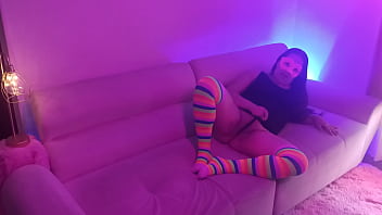 La camarera del bar te hace show y se deja follar sin condon por algo de dinero le encanta sentirse puta 1