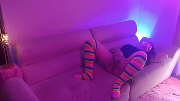 La camarera del bar te hace show y se deja follar sin condon por algo de dinero le encanta sentirse puta 1