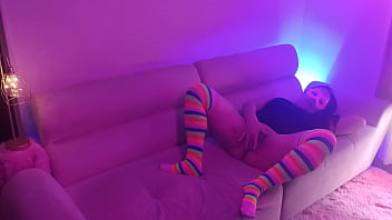 La camarera del bar te hace show y se deja follar sin condon por algo de dinero le encanta sentirse puta 1