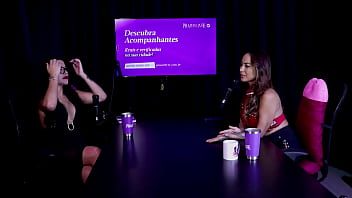 Uma pegada é essencial na hora h contou da cena que mais gostou de fazer foi fodida em cima da casa do cachorro e a dp anal belinha baracho watch sheer red