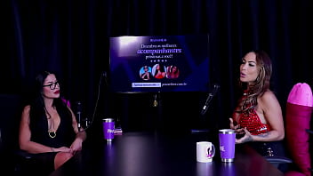 Uma pegada é essencial na hora h contou da cena que mais gostou de fazer foi fodida em cima da casa do cachorro e a dp anal belinha baracho watch sheer red