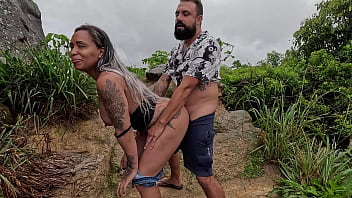 Aventura do casal mattos putaria na grelona da anne foda molhada e gozada surpresa