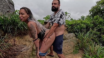 Aventura do casal mattos putaria na grelona da anne foda molhada e gozada surpresa