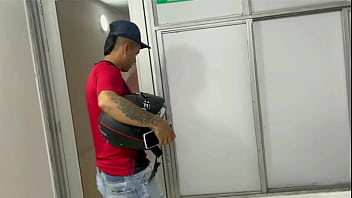 Mi Hermanastro Llega De Visita Y Lo Primero Que Quiere Es Follarme Mi Coño Apretado Historia Completa thumbnail