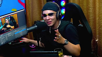 Martina Oliveira Fala Como O Homem Pode Conquistar Ela Você Tentaria A Sorte Podcast Pápum No Barraco thumbnail