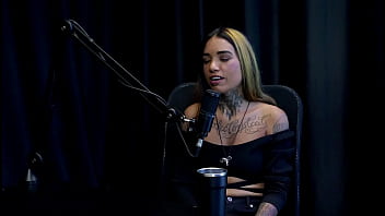 Fez seu primeiro filme como atriz sua primeira experiência de sexo anal foi horrível e quando fez o hard nick niquita watch sheer red