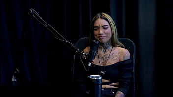 Fez seu primeiro filme como atriz sua primeira experiência de sexo anal foi horrível e quando fez o hard nick niquita watch sheer red