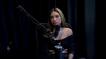 Fez seu primeiro filme como atriz sua primeira experiência de sexo anal foi horrível e quando fez o hard nick niquita watch sheer red