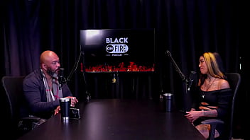 Fez seu primeiro filme como atriz sua primeira experiência de sexo anal foi horrível e quando fez o hard nick niquita watch sheer red