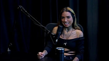 Fez seu primeiro filme como atriz sua primeira experiência de sexo anal foi horrível e quando fez o hard nick niquita watch sheer red