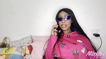 Ele sabia que minha amiga era virgem e ficou de pau durão pra meter em nois duas