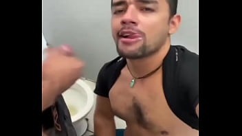 A carinha dele com minha pica na boca é a coisa mais linda he looks so cute with cock on his month