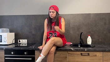 Loose your ass honey i will relax you after your productive day