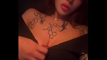 Please enjoy my cleavage