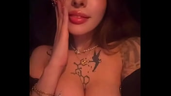 Please enjoy my cleavage