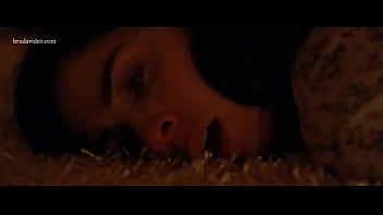 Sarah Silverman – I Smile Back Clip 3 thumbnail