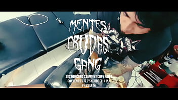 El Cantante Toma Duro El Micrófono Y Sin Piedad thumbnail