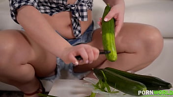 Food fetish a vegetable is just what her crotch craves