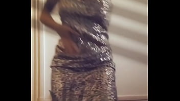 Helloooo pour ceux qui me connaissent pas j'suis une pute hyper