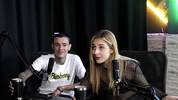 Ela não conseguiu chupar o pau dele falou sobre seu começo e o cliente enrolou no sexo oral em lugar errado yasmin pariz & ktal vagabundo do bom sheer red